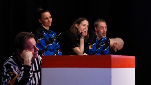 Joueurs de la Ligue Boraine d'Improvisation durant le spectacle match d'impro entre Jemappes et Mons