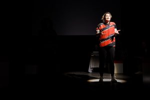 Joueurs de la Ligue Boraine d'Improvisation durant le spectacle match d'impro entre Jemappes et Mons