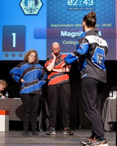 Joueurs de la Ligue Boraine d'Improvisation durant le spectacle match d'impro entre Jemappes et Mons