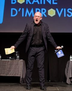 Joueurs de la Ligue Boraine d'Improvisation durant le spectacle match d'impro entre Jemappes et Mons