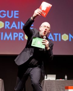 Joueurs de la Ligue Boraine d'Improvisation durant le spectacle match d'impro entre Jemappes et Mons