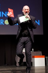 Joueurs de la Ligue Boraine d'Improvisation durant le spectacle match d'impro entre Jemappes et Mons