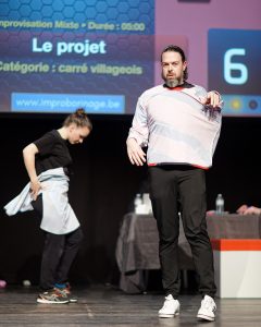 Joueurs de la Ligue Boraine d'Improvisation durant le spectacle match d'impro entre Jemappes et Mons