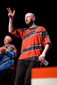 Joueurs de la Ligue Boraine d'Improvisation durant le spectacle match d'impro entre Jemappes et Mons