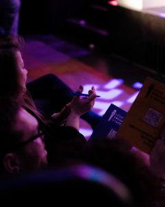 Joueurs de la Ligue Boraine d'Improvisation durant le spectacle match d'impro entre Jemappes et Mons