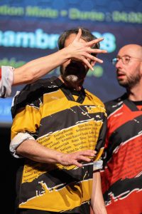 Jouteurs de la Ligue Boraine d'Improvisation durant le match d'impro des demi finales 2025 2026