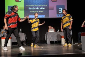 Jouteurs de la Ligue Boraine d'Improvisation durant le match d'impro des demi finales 2025 2026
