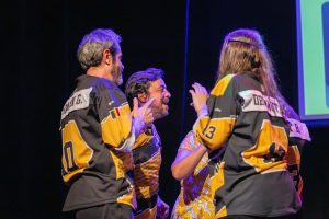 Jouteurs de la Ligue Boraine d'Improvisation durant le match d'impro des demi finales 2025 2026