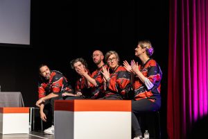 Jouteurs de la Ligue Boraine d'Improvisation durant le match d'impro des demi finales 2025 2026