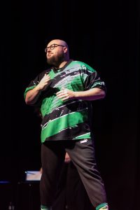 Jouteurs de la Ligue Boraine d'Improvisation durant le match d'impro des demi finales 2025 2026