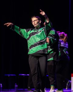 Jouteurs de la Ligue Boraine d'Improvisation durant le match d'impro des demi finales 2025 2026