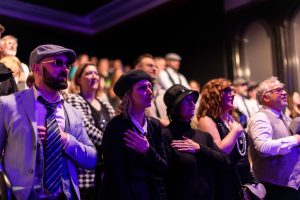 Jouteurs de la Ligue Boraine d'Improvisation durant le match d'impro des demi finales 2025 2026