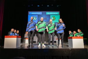 Jouteurs de la Ligue Boraine d'Improvisation durant le match d'impro des demi finales 2025 2026