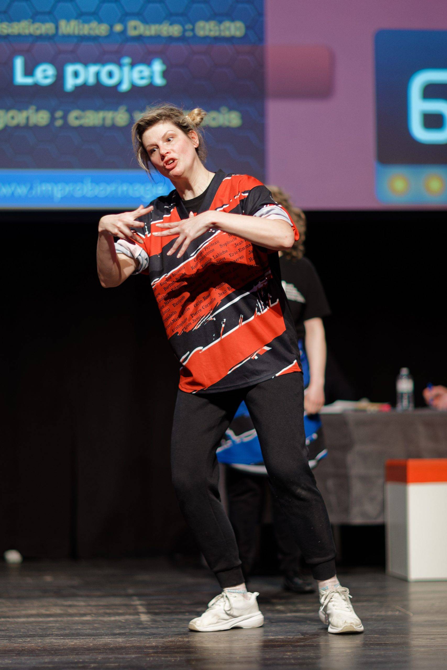 Joueurs de la Ligue Boraine d'Improvisation durant le spectacle match d'impro entre Jemappes et Mons