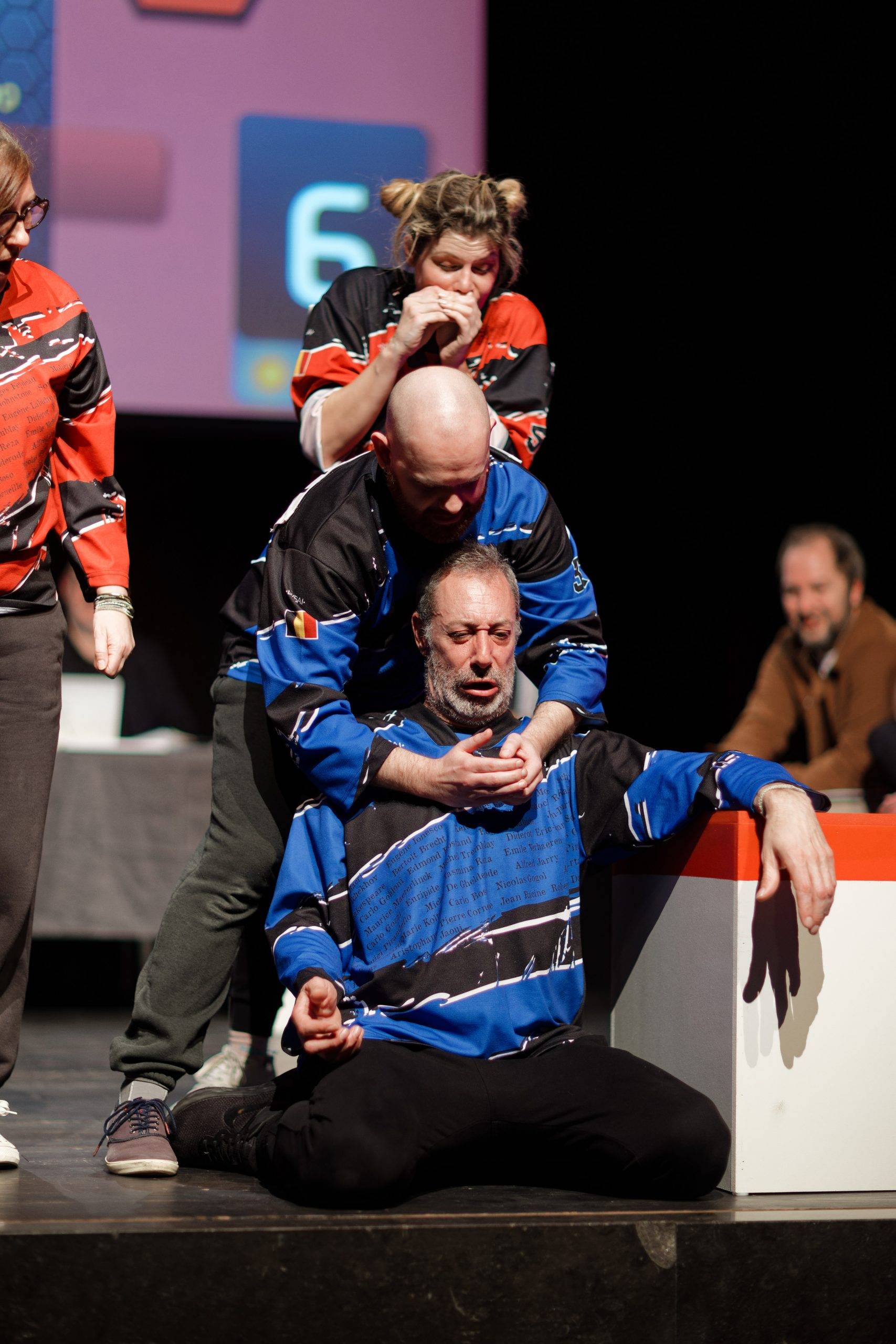 Joueurs de la Ligue Boraine d'Improvisation durant le spectacle match d'impro entre Jemappes et Mons