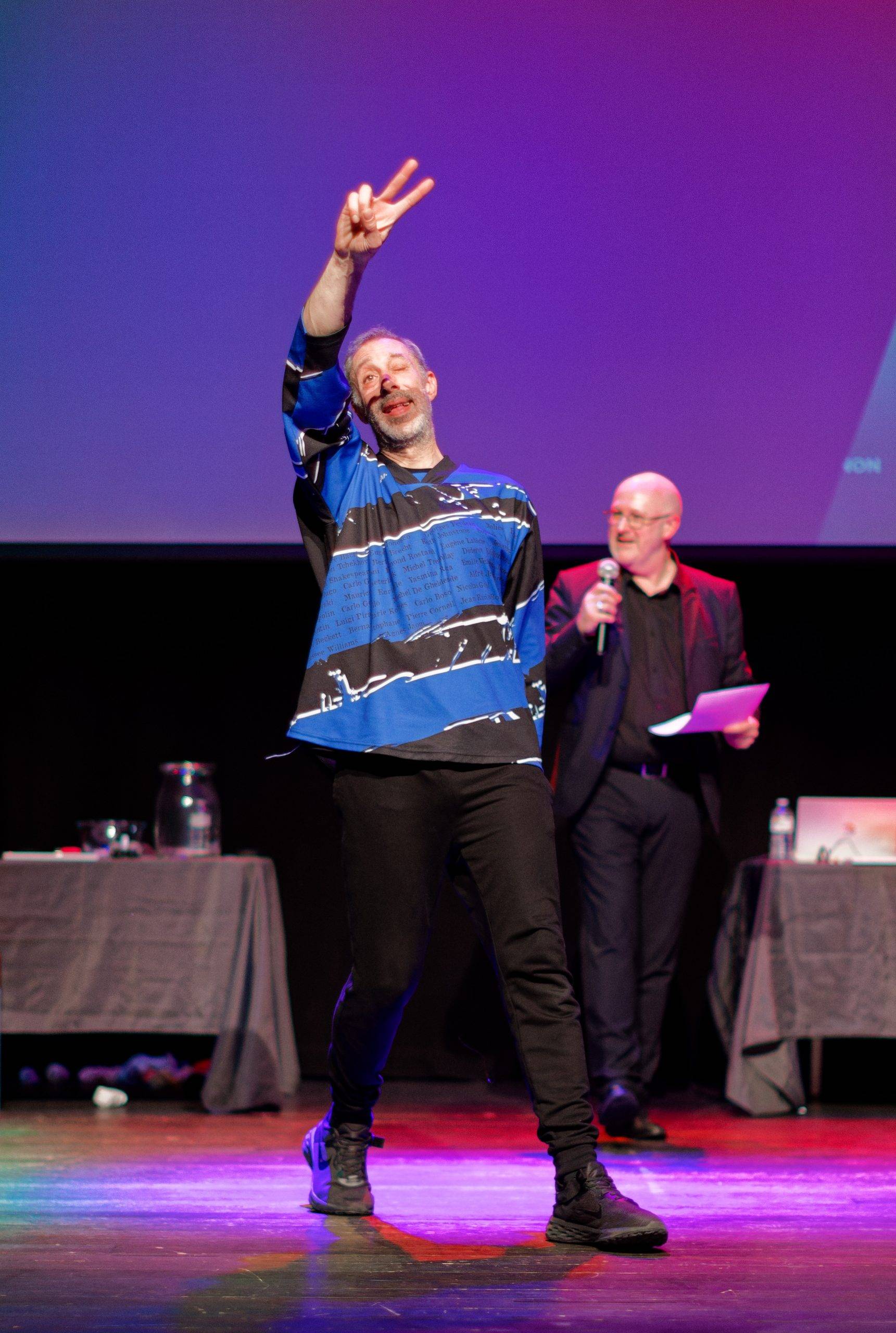 Joueurs de la Ligue Boraine d'Improvisation durant le spectacle match d'impro entre Jemappes et Mons