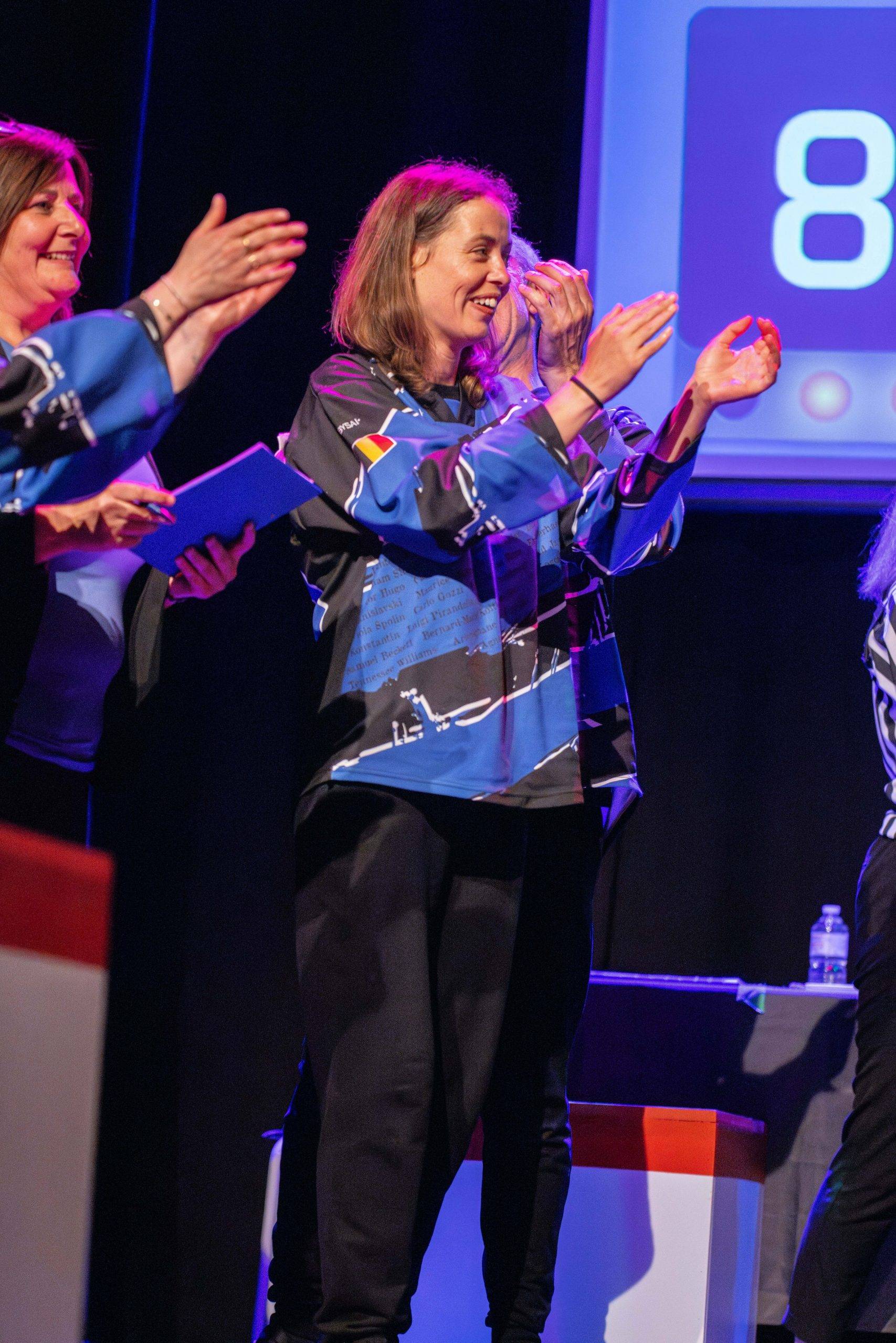 Jouteurs de la Ligue Boraine d'Improvisation durant le match d'impro des demi finales 2025 2026