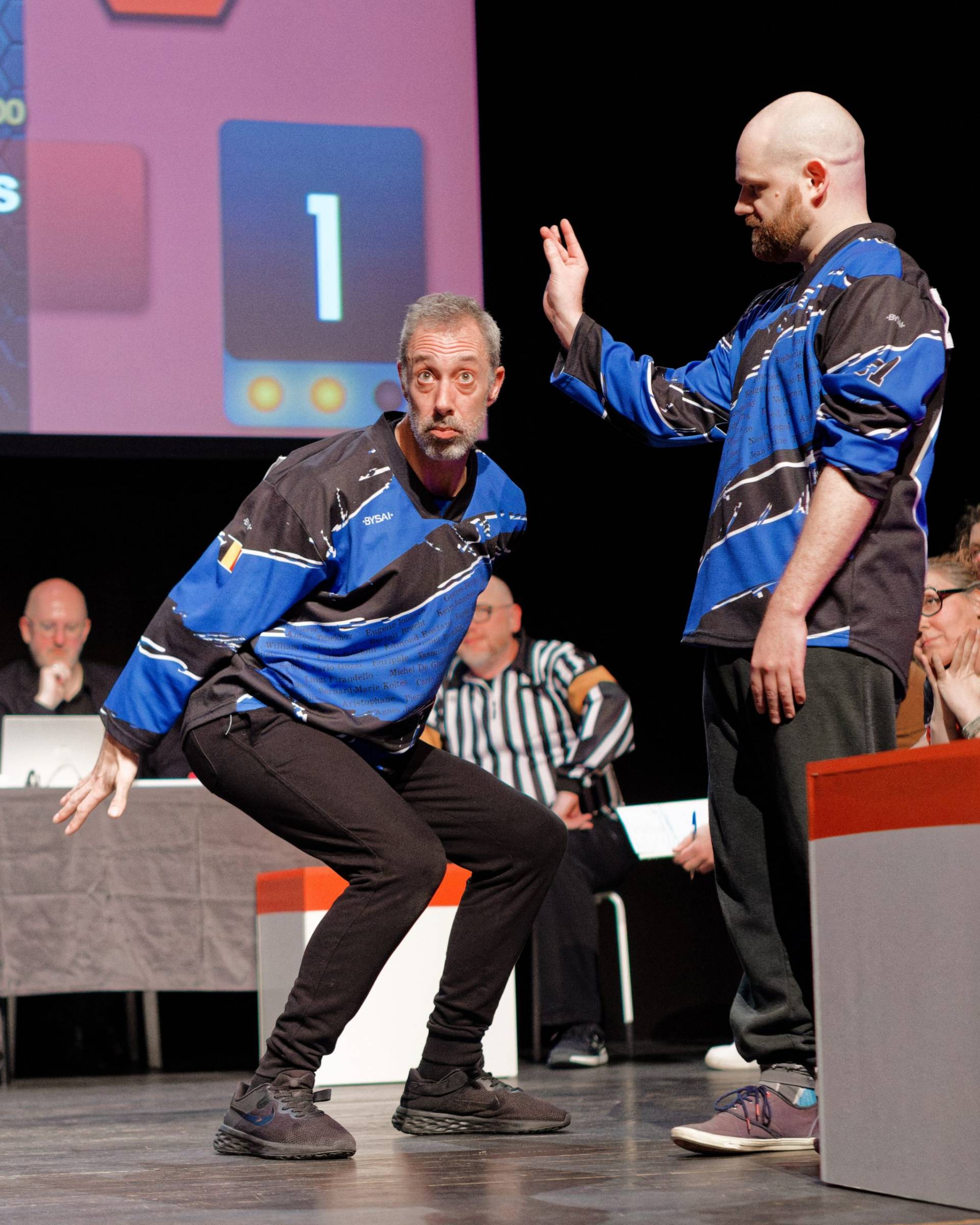 Joueurs de la Ligue Boraine d'Improvisation durant le spectacle match d'impro entre Jemappes et Mons