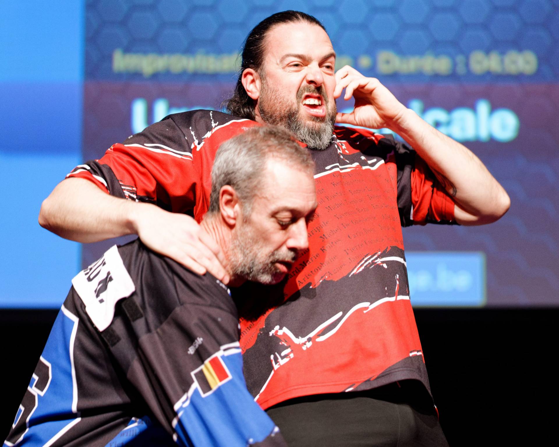 Joueurs de la Ligue Boraine d'Improvisation durant le spectacle match d'impro entre Jemappes et Mons