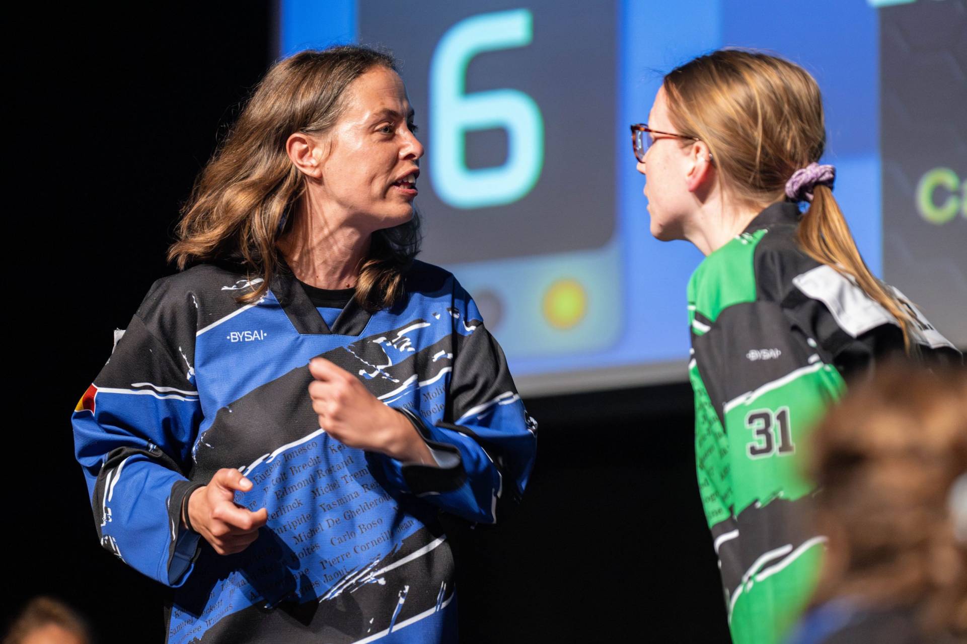 Jouteurs de la Ligue Boraine d'Improvisation durant le match d'impro des demi finales 2025 2026