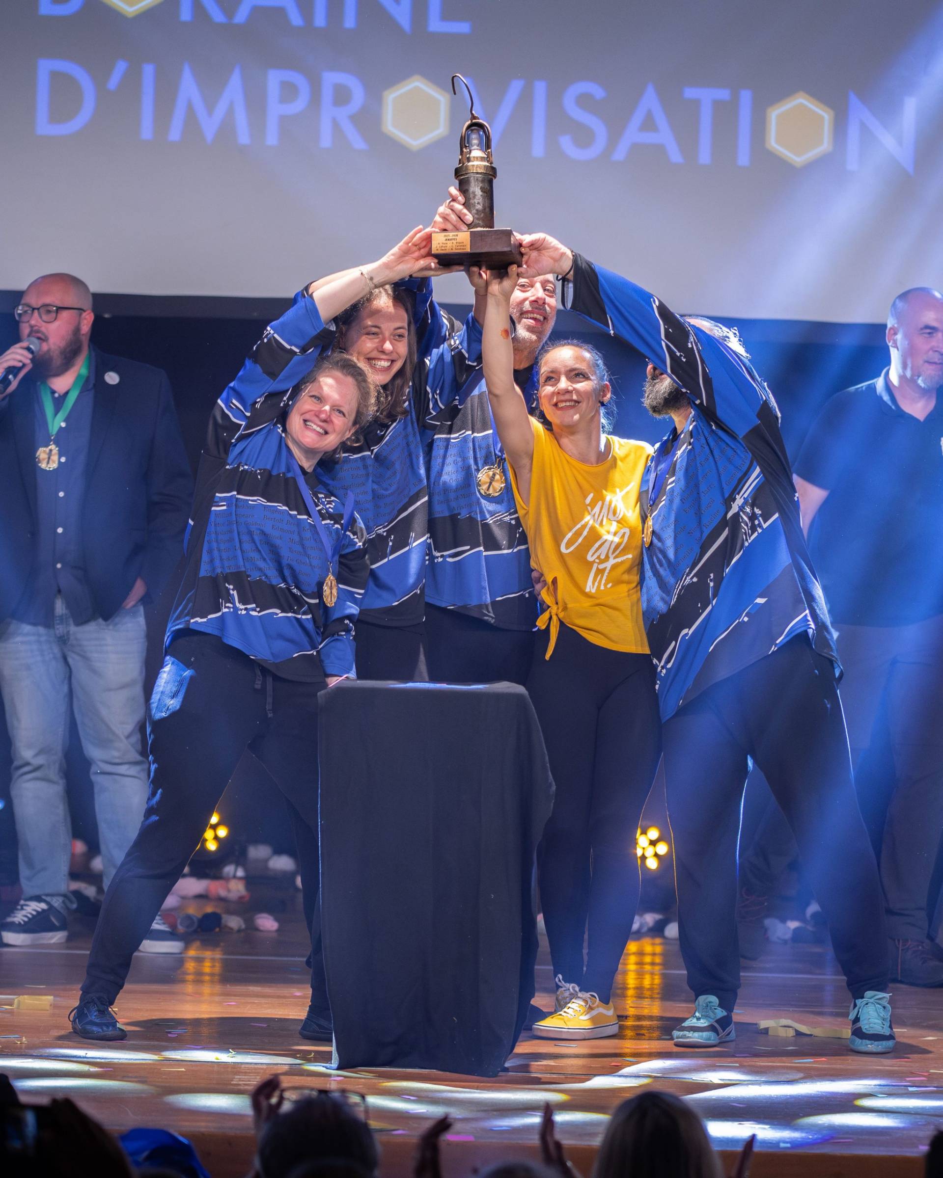 Improvisateurs de la ligue boraine d'improvisation lors de la finale 2025 2026 Mons Boussu Jemappes Quaregnon Impro