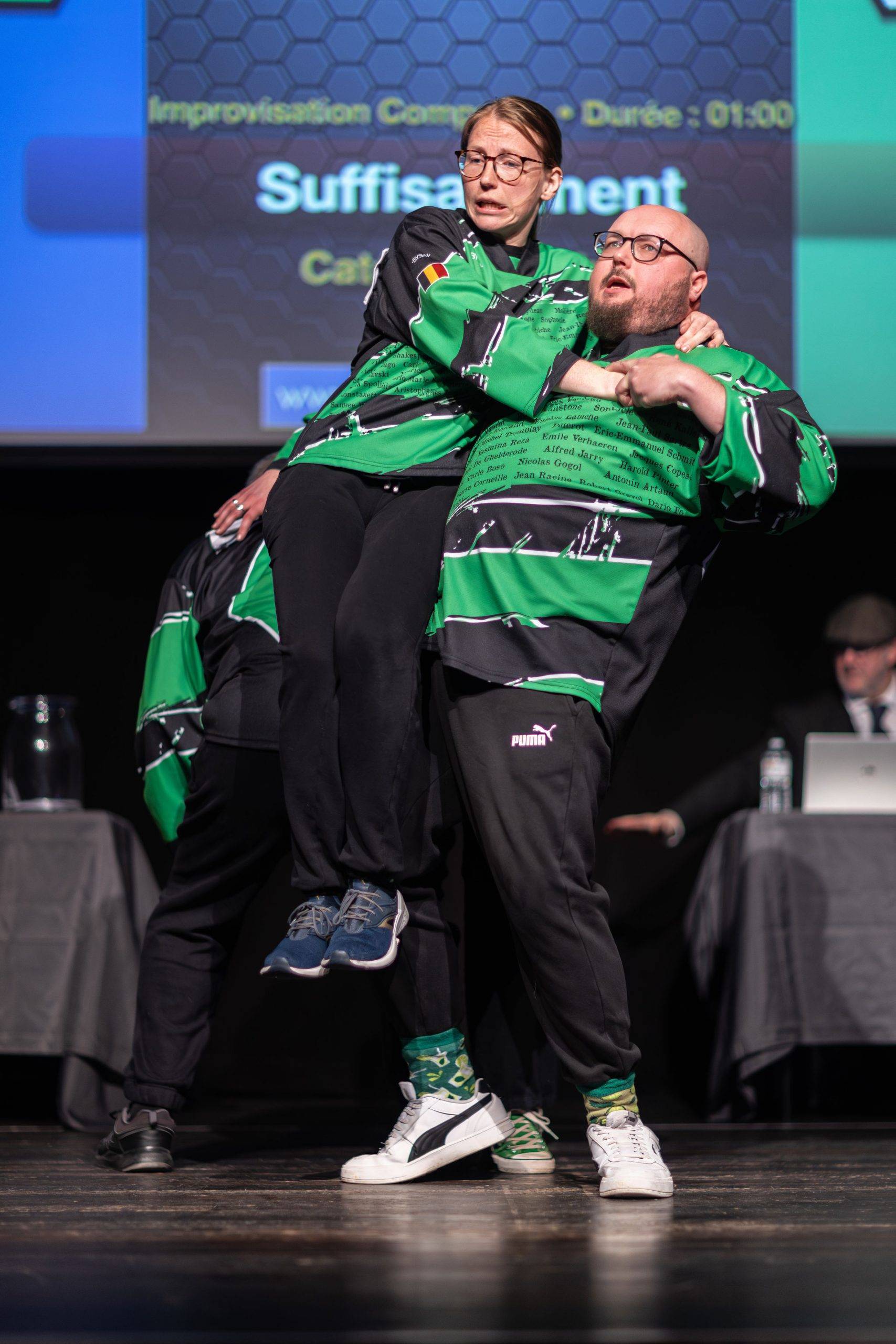 Jouteurs de la Ligue Boraine d'Improvisation durant le match d'impro des demi finales 2025 2026