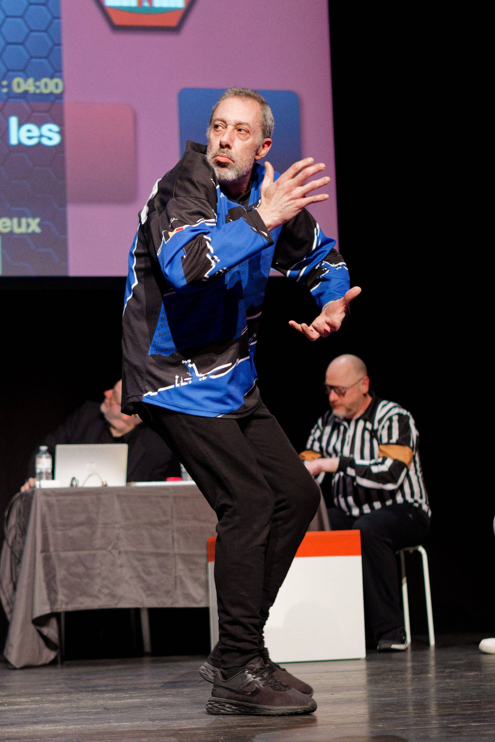 Joueurs de la Ligue Boraine d'Improvisation durant le spectacle match d'impro entre Jemappes et Mons