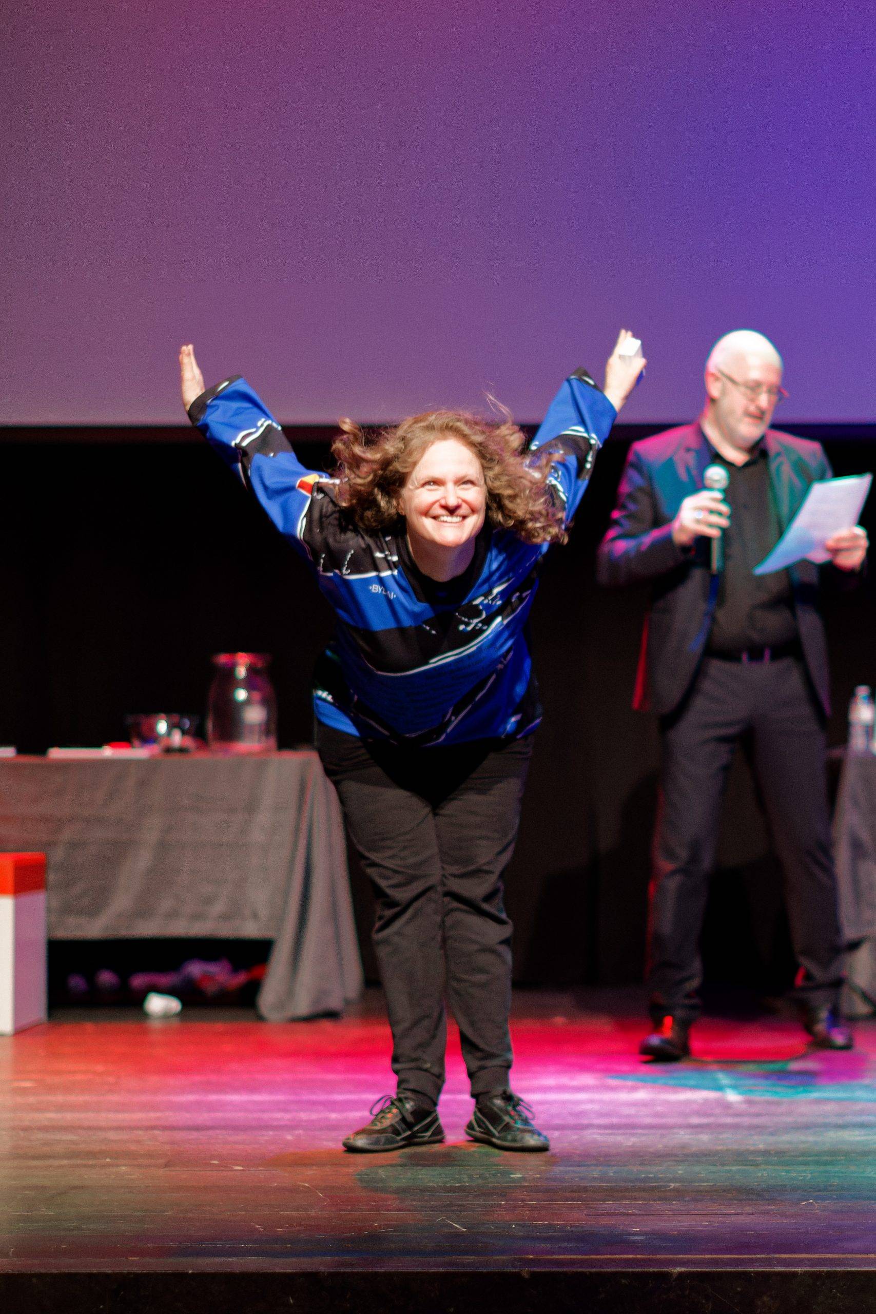 Joueurs de la Ligue Boraine d'Improvisation durant le spectacle match d'impro entre Jemappes et Mons