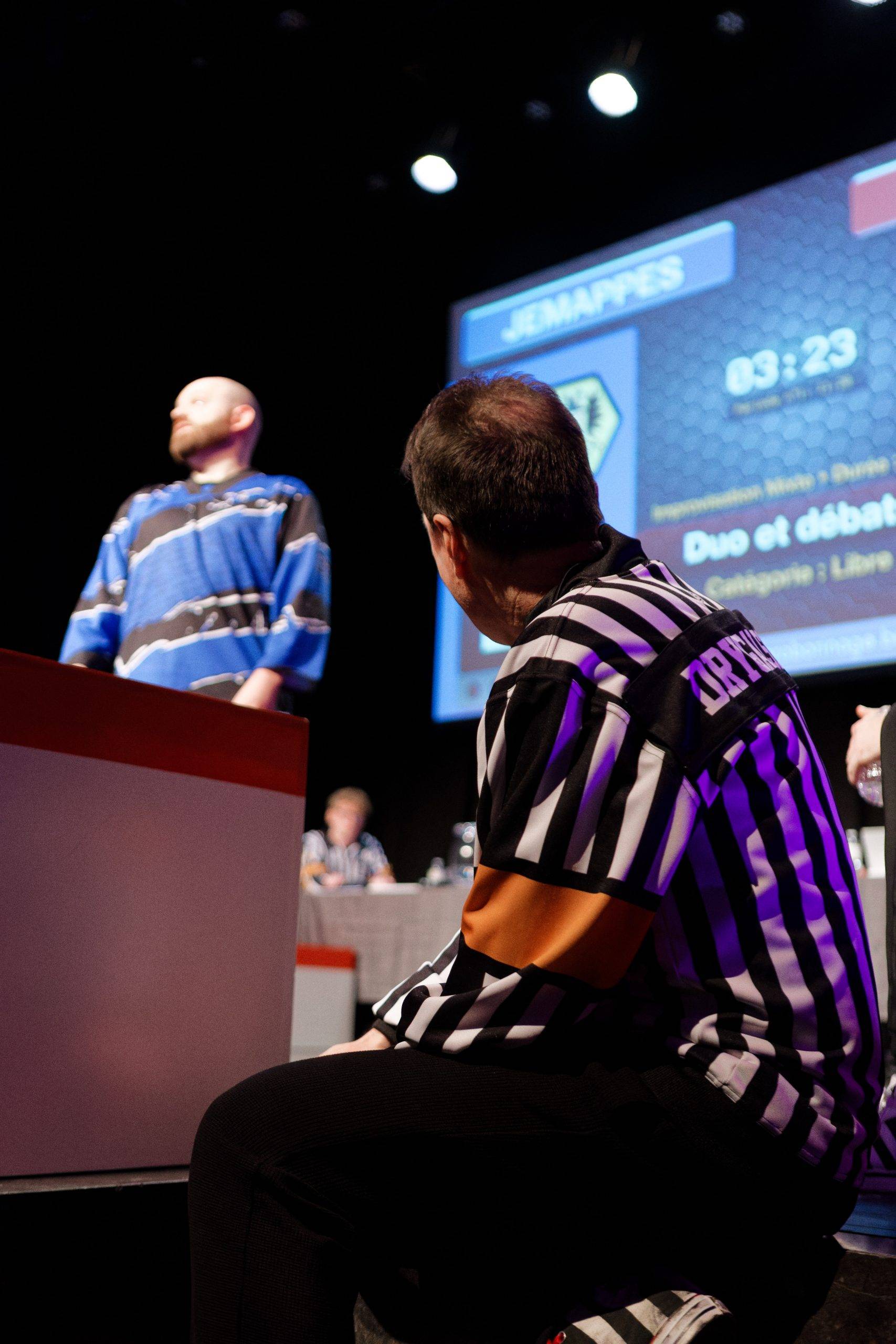 Joueurs de la Ligue Boraine d'Improvisation durant le spectacle match d'impro entre Jemappes et Mons