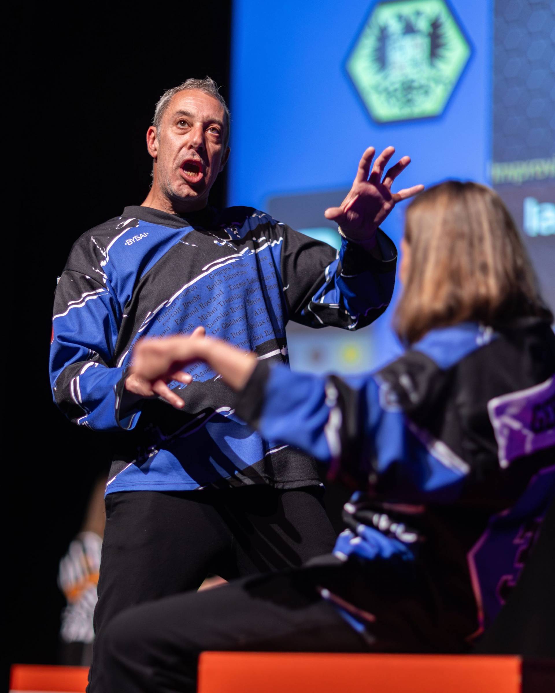 Jouteurs de la Ligue Boraine d'Improvisation durant le match d'impro des demi finales 2025 2026