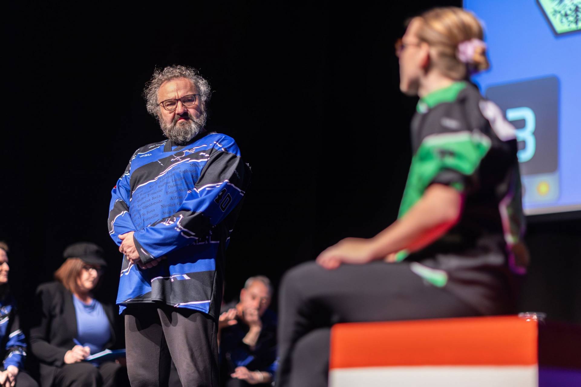 Jouteurs de la Ligue Boraine d'Improvisation durant le match d'impro des demi finales 2025 2026