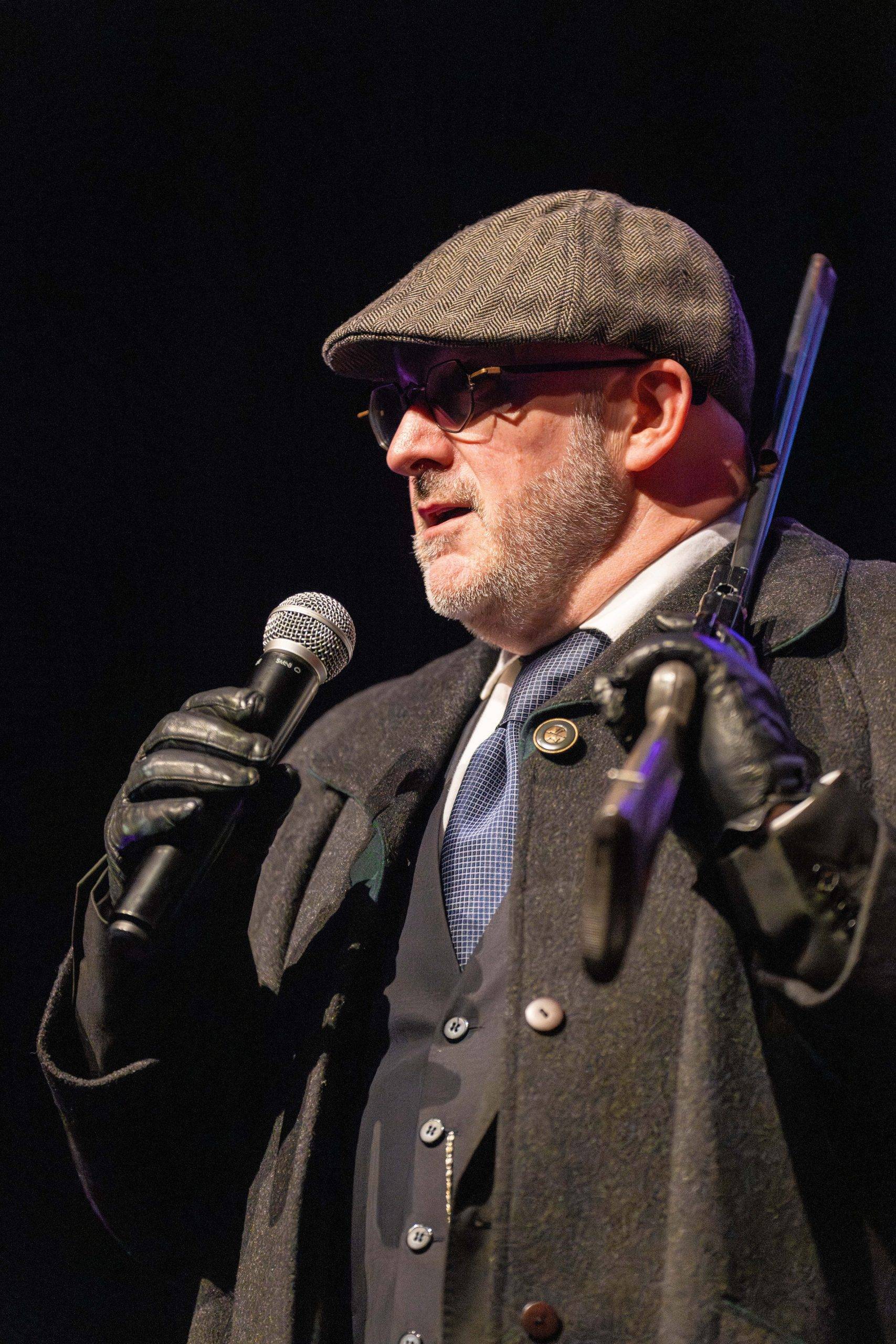 Jouteurs de la Ligue Boraine d'Improvisation durant le match d'impro des demi finales 2025 2026